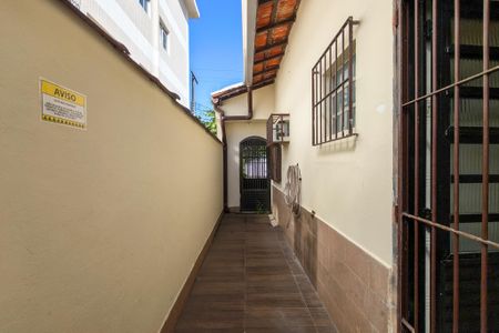 Casa para alugar com 102m², 2 quartos e 2 vagas Casa para alugar com 102m², 2 quartos e 2 vagasCorredor