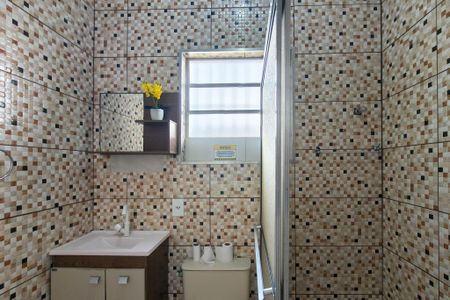 Casa para alugar com 102m², 2 quartos e 2 vagas Casa para alugar com 102m², 2 quartos e 2 vagasBanheiro da Suíte 2