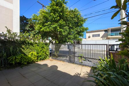 Casa para alugar com 102m², 2 quartos e 2 vagas Casa para alugar com 102m², 2 quartos e 2 vagasQuintal