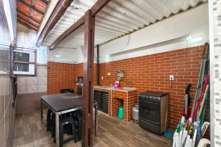 Quintal  de casa para alugar com 2 quartos, 102m² em Jardim Imperador, Praia Grande