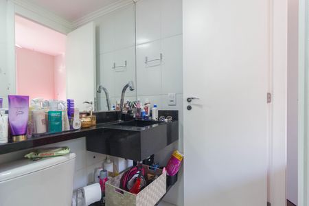 Apartamento à venda com 59m², 3 quartos e 1 vagaBanheiro da  Suíte