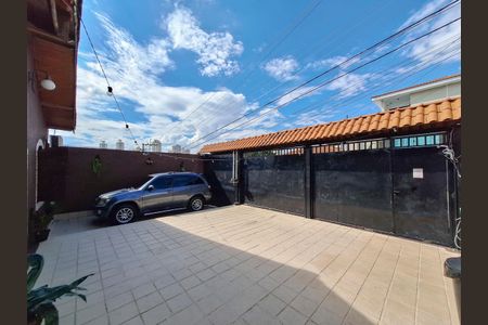 Casa à venda com 350m², 3 quartos e 4 vagas Casa à venda com 350m², 3 quartos e 4 vagasGaragem