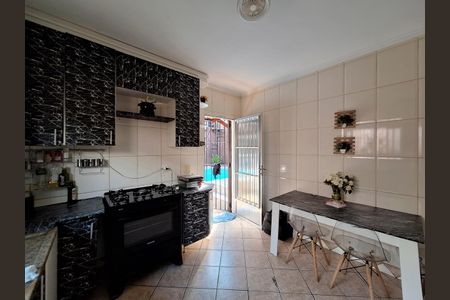 Casa à venda com 350m², 3 quartos e 4 vagas Casa à venda com 350m², 3 quartos e 4 vagasCozinha