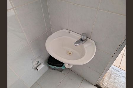 Casa à venda com 350m², 3 quartos e 4 vagas Casa à venda com 350m², 3 quartos e 4 vagasBanheiro de serviço