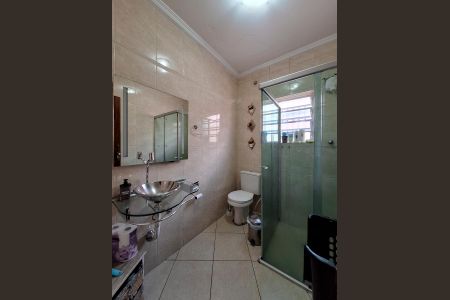 Casa à venda com 350m², 3 quartos e 4 vagas Casa à venda com 350m², 3 quartos e 4 vagasBanheiro