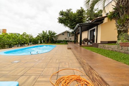 Casa de condomínio para alugar com 455m², 4 quartos e 2 vagasPiscina