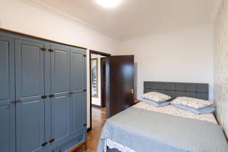 Casa de condomínio para alugar com 455m², 4 quartos e 2 vagasQuarto 1