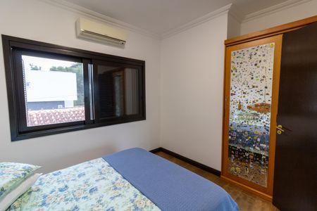 Casa de condomínio para alugar com 455m², 4 quartos e 2 vagasQuarto 3