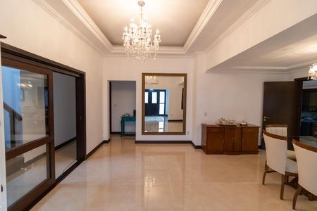 Casa de condomínio para alugar com 455m², 4 quartos e 2 vagasSala de Jantar