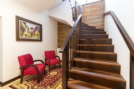 Casa de condomínio para alugar com 455m², 4 quartos e 2 vagasEntrada