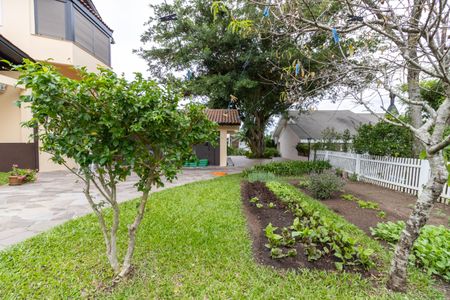 Casa de condomínio para alugar com 455m², 4 quartos e 2 vagasJardim