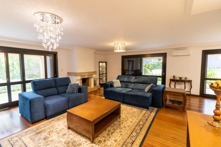 Casa de condomínio para alugar com 455m², 4 quartos e 2 vagasSala