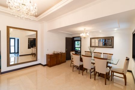 Casa de condomínio para alugar com 455m², 4 quartos e 2 vagasSala de Jantar