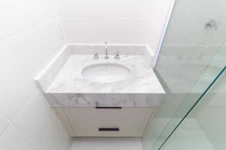 Apartamento à venda com 74m², 2 quartos e 1 vaga Apartamento à venda com 74m², 2 quartos e 1 vagaBanheiro da Suíte 2