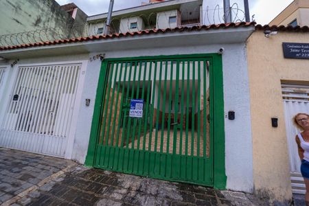 Casa à venda com 135m², 3 quartos e 2 vagasFachada