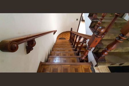 Casa à venda com 500m², 4 quartos e 4 vagas Casa à venda com 500m², 4 quartos e 4 vagasAcesso ao Salão de Festa