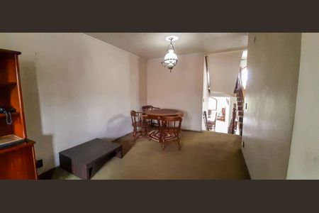 Casa à venda com 500m², 4 quartos e 4 vagas Casa à venda com 500m², 4 quartos e 4 vagasSala de Estar