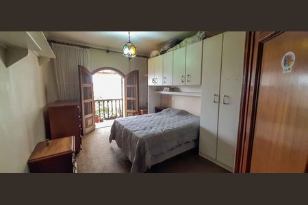 Casa à venda com 500m², 4 quartos e 4 vagas Casa à venda com 500m², 4 quartos e 4 vagasSuíte 4