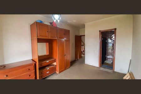 Casa à venda com 500m², 4 quartos e 4 vagas Casa à venda com 500m², 4 quartos e 4 vagasSuíte 3