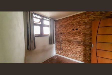 Casa à venda com 500m², 4 quartos e 4 vagas Casa à venda com 500m², 4 quartos e 4 vagasEscritório