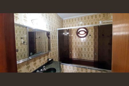 Casa à venda com 500m², 4 quartos e 4 vagas Casa à venda com 500m², 4 quartos e 4 vagasBanheiro da Suíte 4