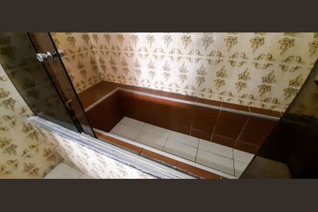 Casa à venda com 500m², 4 quartos e 4 vagas Casa à venda com 500m², 4 quartos e 4 vagasBanheiro da Suíte 4