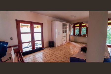 Casa à venda com 500m², 4 quartos e 4 vagas Casa à venda com 500m², 4 quartos e 4 vagasSalão de Festa