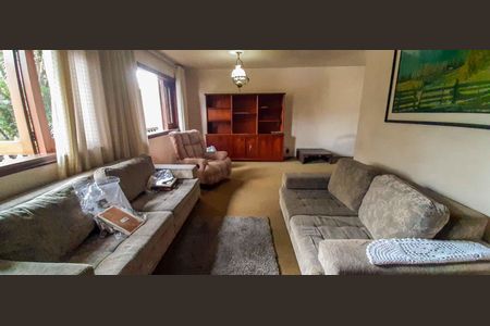 Casa à venda com 500m², 4 quartos e 4 vagas Casa à venda com 500m², 4 quartos e 4 vagasSala de Estar