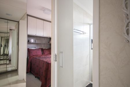Apartamento à venda com 65m², 2 quartos e 1 vagaArmários
