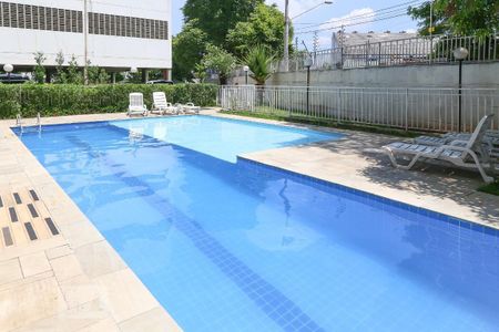 Apartamento à venda com 65m², 2 quartos e 1 vagaÁrea comum - Piscina