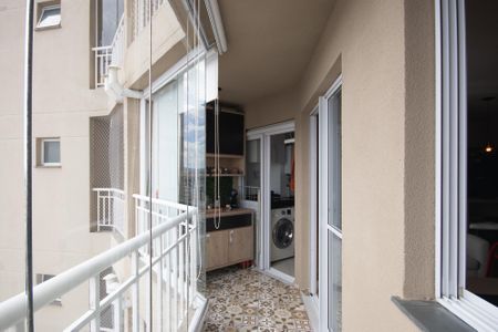 Apartamento à venda com 65m², 2 quartos e 1 vagaVaranda