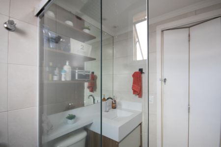 Apartamento à venda com 65m², 2 quartos e 1 vagaBanheiro da Suite