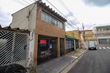 Casa à venda com 100m², 3 quartos e 1 vaga Casa à venda com 100m², 3 quartos e 1 vagaFachada