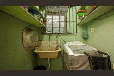 Casa à venda com 100m², 3 quartos e 1 vaga Casa à venda com 100m², 3 quartos e 1 vagaÁrea de Serviço