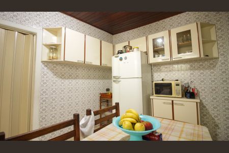 Casa à venda com 100m², 3 quartos e 1 vaga Casa à venda com 100m², 3 quartos e 1 vagaCozinha