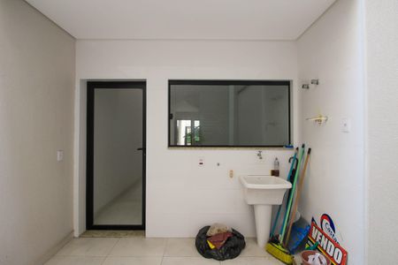 Casa à venda com 110m², 3 quartos e 2 vagasÁrea de Serviço