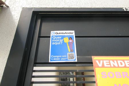 Casa à venda com 110m², 3 quartos e 2 vagasFachada