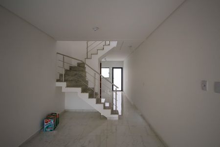 Casa à venda com 110m², 3 quartos e 2 vagasSala