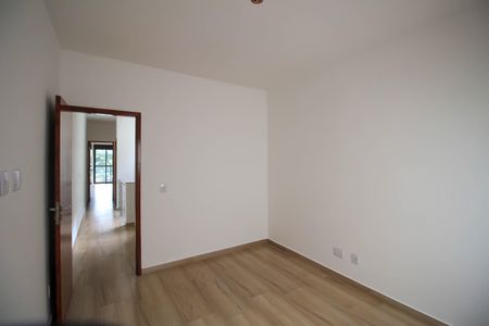 Casa à venda com 110m², 3 quartos e 2 vagasQuarto 2