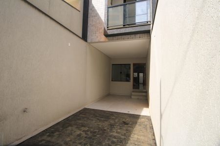 Casa à venda com 110m², 3 quartos e 2 vagasGaragem