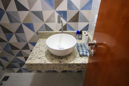 Casa à venda com 110m², 3 quartos e 2 vagasLavabo