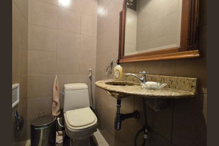 Casa de condomínio à venda com 400m², 4 quartos e 5 vagas Casa de condomínio à venda com 400m², 4 quartos e 5 vagasLavabo