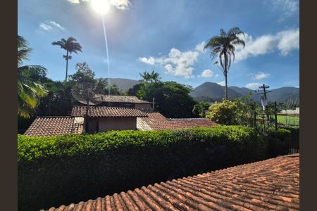 Casa de condomínio à venda com 400m², 4 quartos e 5 vagas Casa de condomínio à venda com 400m², 4 quartos e 5 vagasVista da Suíte 3