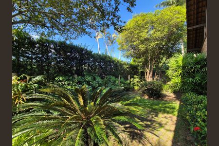 Casa de condomínio à venda com 400m², 4 quartos e 5 vagas Casa de condomínio à venda com 400m², 4 quartos e 5 vagasjardim