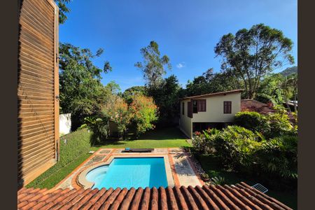 Casa de condomínio à venda com 400m², 4 quartos e 5 vagas Casa de condomínio à venda com 400m², 4 quartos e 5 vagasVista da Suíte 4