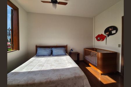 Casa de condomínio à venda com 400m², 4 quartos e 5 vagas Casa de condomínio à venda com 400m², 4 quartos e 5 vagasSuíte 3