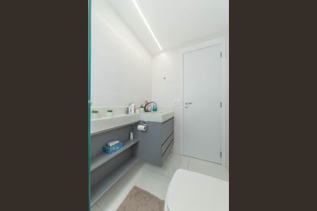 Apartamento à venda com 72m², 3 quartos e 1 vagaBanheiro da Suíte