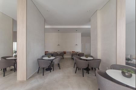 Apartamento à venda com 72m², 3 quartos e 1 vagaÁrea comum - Salão de festas