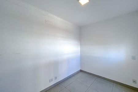 Apartamento à venda com 70m², 3 quartos e 1 vagaQuarto 2