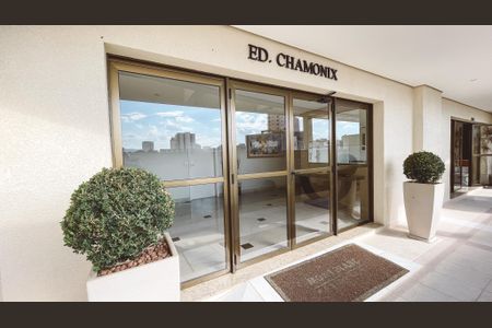 Apartamento à venda com 124m², 4 quartos e 3 vagasFachada do bloco